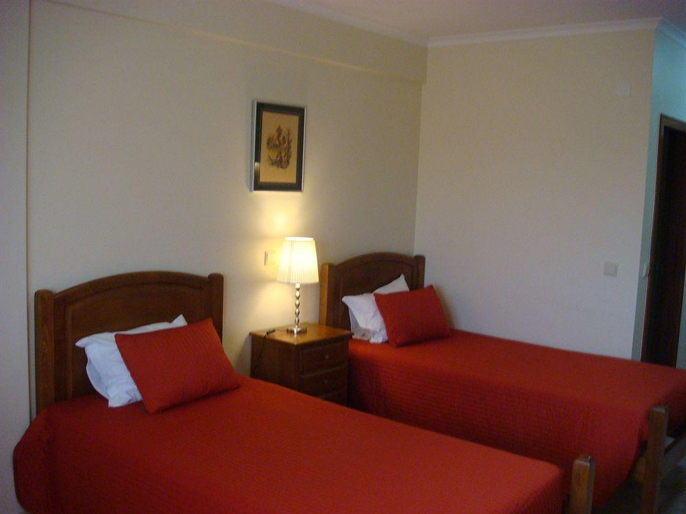 Residencia Santa Marta Tomar Exterior photo